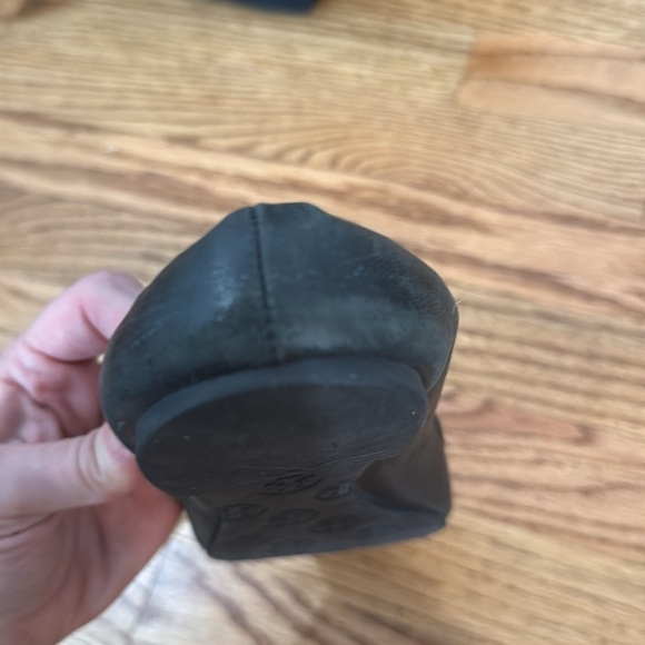 Tory Burch Black Ballet Flats silver emblem size 10.5 - Picture 8 of 8